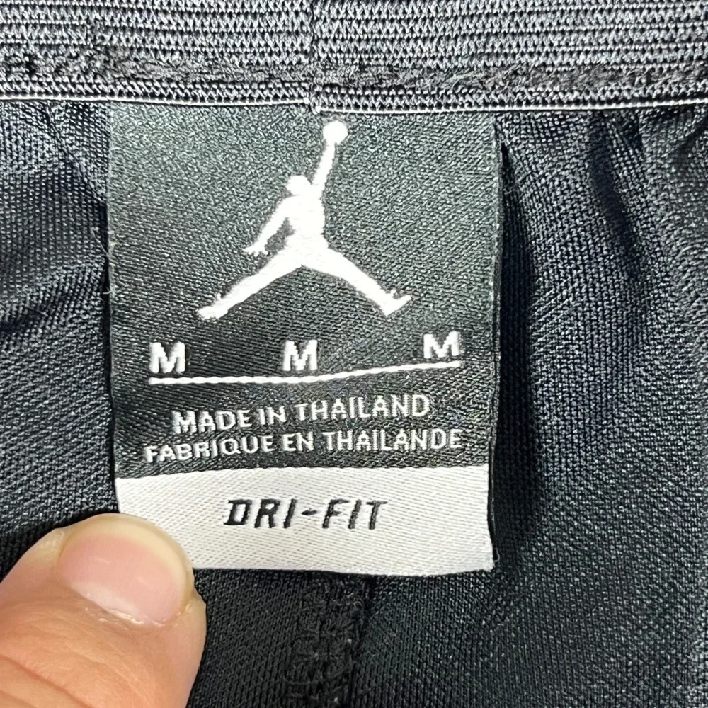 Air Jordan‎ Breathe Like Mike Gatorade Shorts Mens M Black White AJ1648-010
